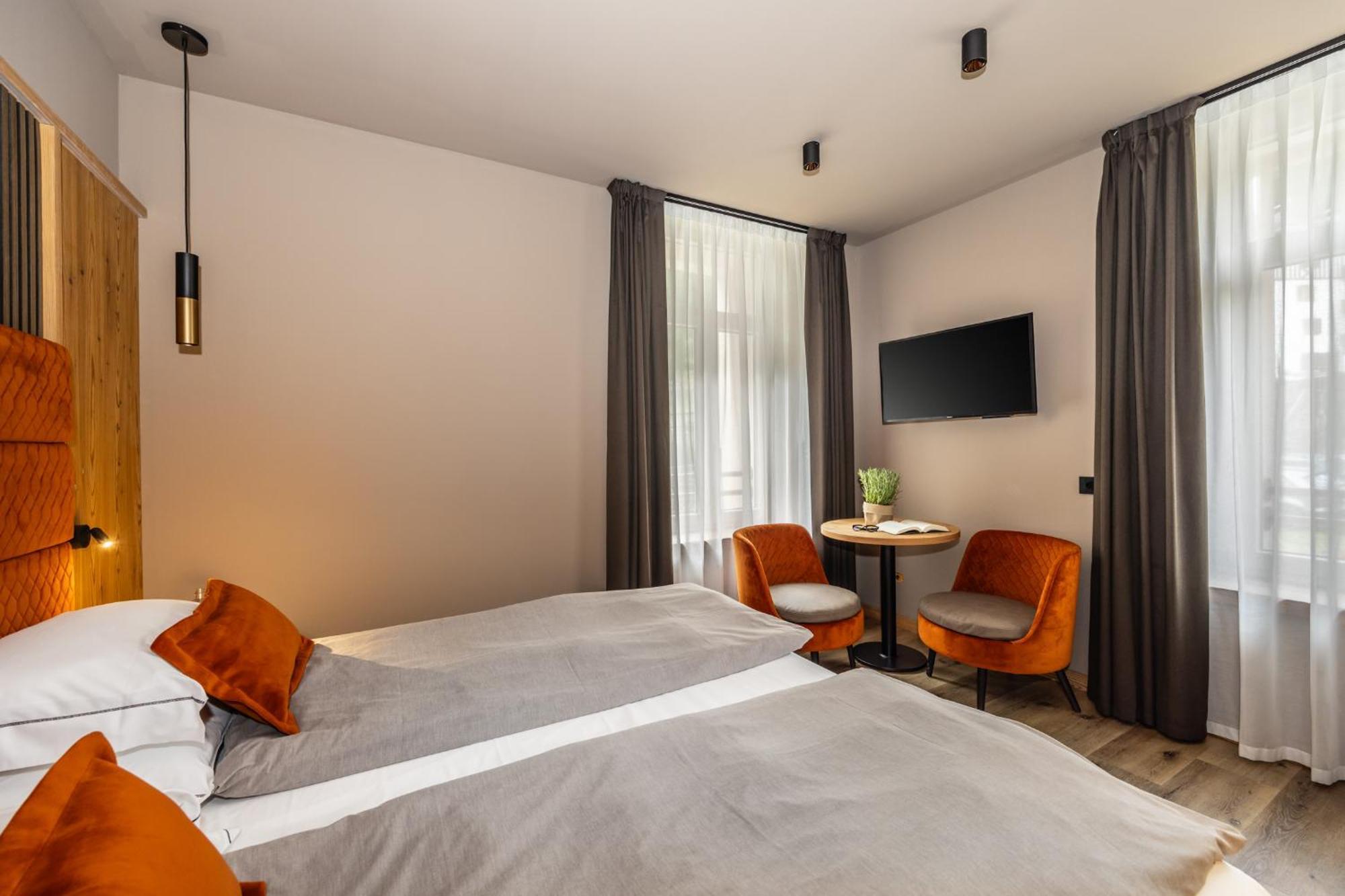 Hotel Pejo ペーイオ・フォンティ 部屋 写真