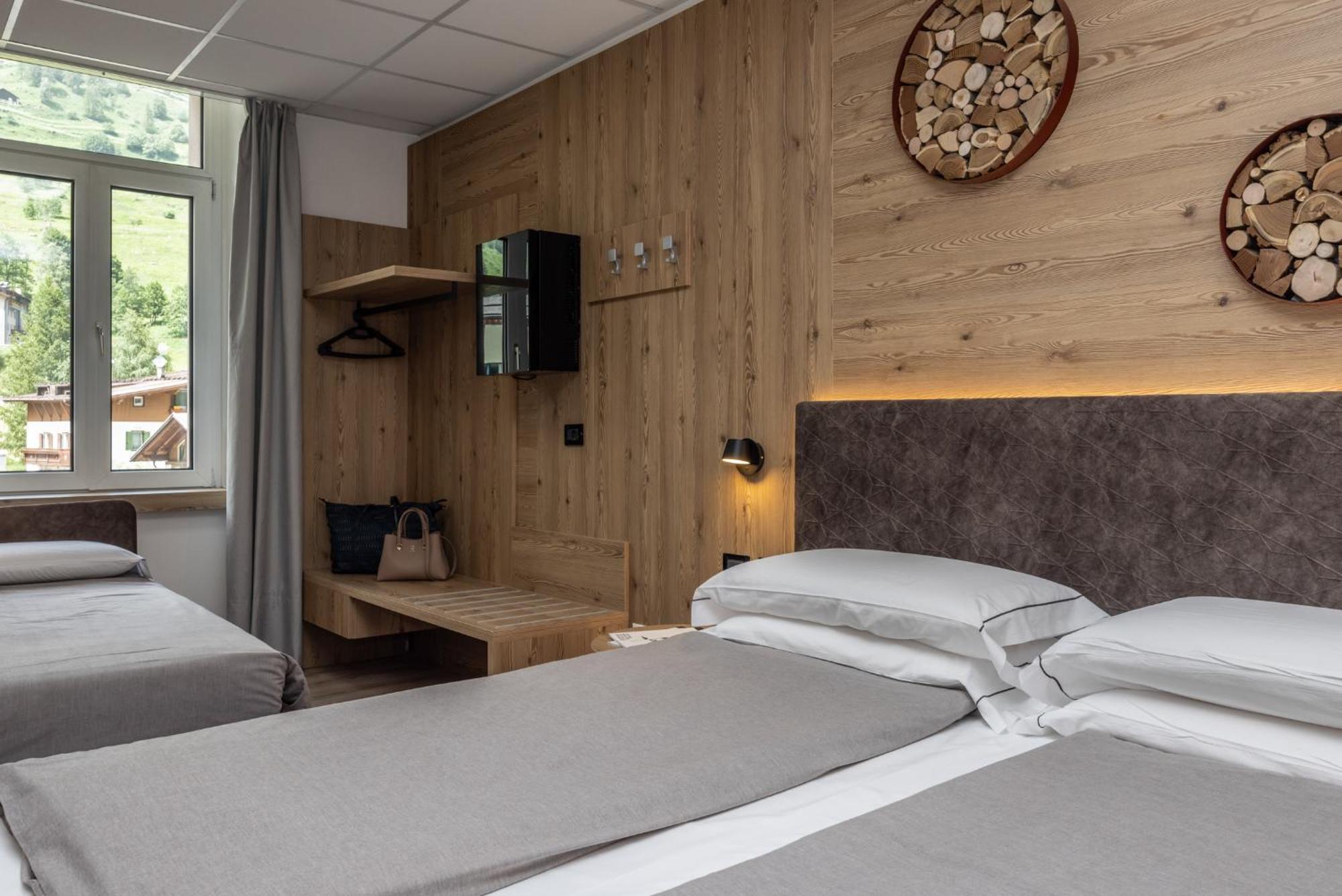 Hotel Pejo ペーイオ・フォンティ 部屋 写真