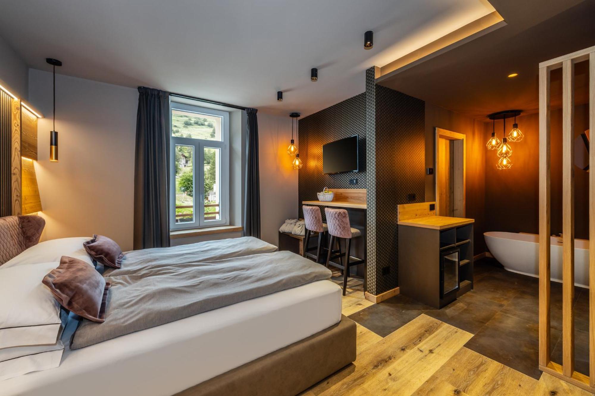 Hotel Pejo ペーイオ・フォンティ 部屋 写真